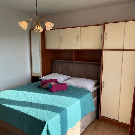 Comfortable Apartment Near The Sea Traù Esterno foto
