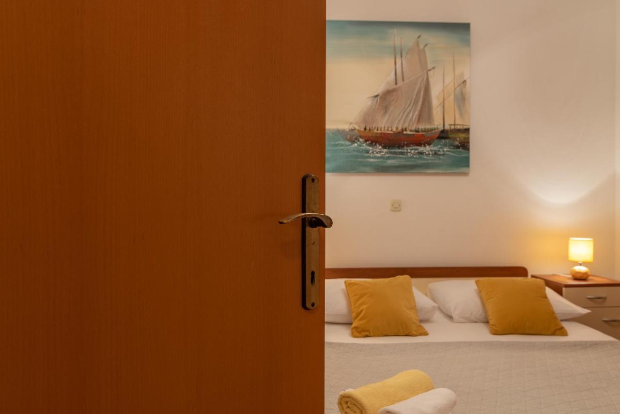 Comfortable Apartment Near The Sea Traù Esterno foto